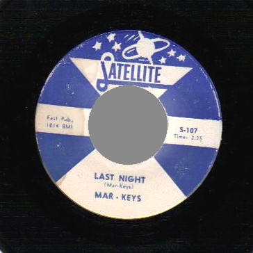 THE MAR-KEYS - Night Before / Last Night - 45T (SP 2 titres)