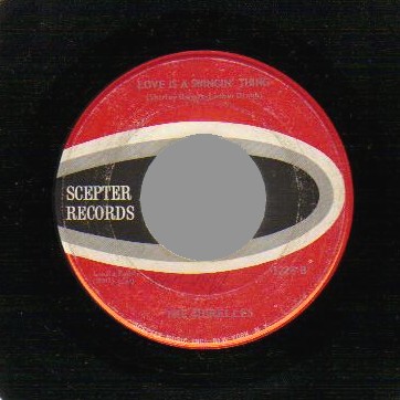 THE SHIRELLES - Soldier boy / Love is a swingin thing - 45T (SP 2 titres)