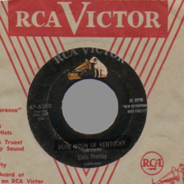 ELVIS PRESLEY - That's All Right / Blue Moon Of Kentucky - 45T (SP 2 titres)