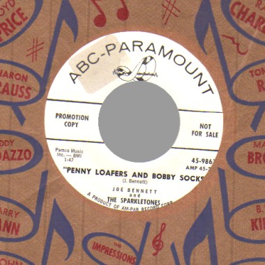 JOE BENNETT & THE SPARKELTONES - Rocket / Penny Loafers & Bobby Socks - 45T (SP 2 titres)