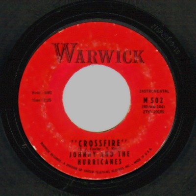 JOHNNY AND THE HURRICANES - Crossfire / Lazy - 45T (SP 2 titres)