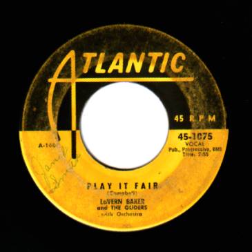LAVERN BAKER - Play It Fair / That Lucky Old Sun - 45T (SP 2 titres)
