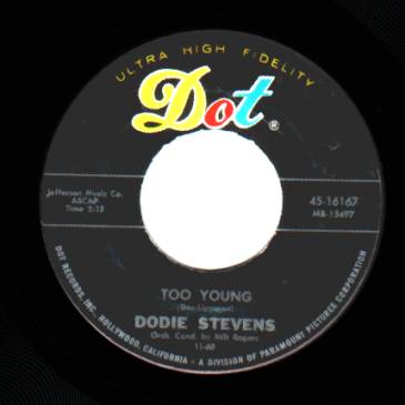DODIE STEVENS - Yes I'm lonesome tonight / Too Young - 45T (SP 2 titres)
