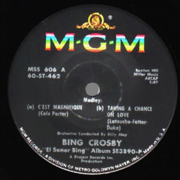 BING CROSBY - C'est Magnifique / Taking A Chance On Love / Ramona / Amapola From El Senor Bing Album - 45T (SP 2 titres)