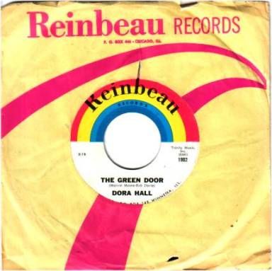 DORA HALL - She's Comin' Back / Green Door - 45T (SP 2 titres)